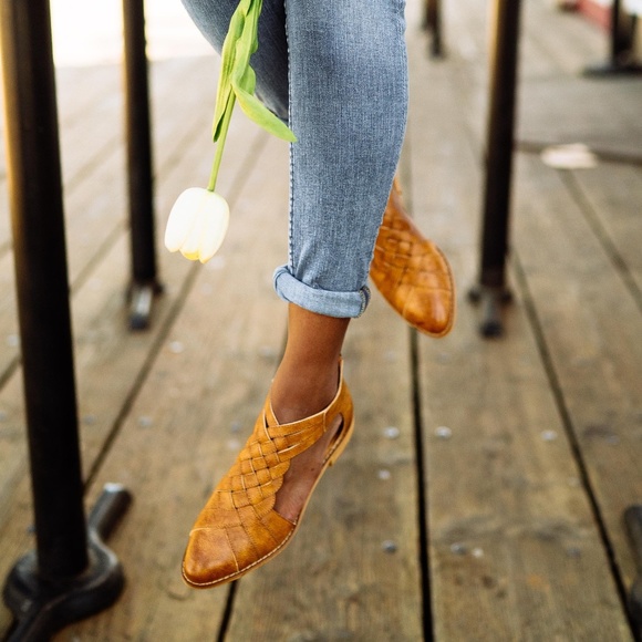 Mi.iM 'Roosevelt' Flats - Picture 2 of 7